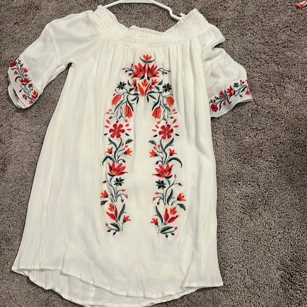 Off the shoulders white floral top